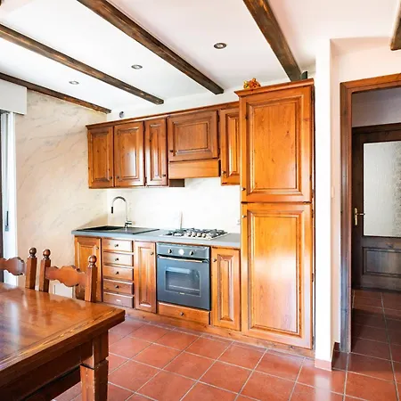 Eporedia - Affitti Brevi Italia * אאוסטה